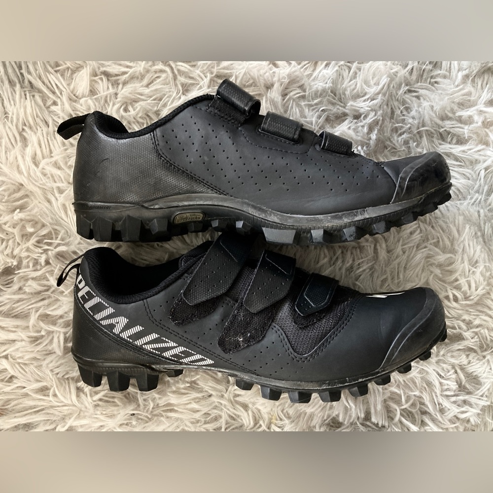 Cycling mountain bike shoes specialized 9